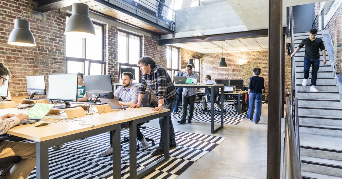 Topical Authority: How to Dominate Your Niche Through Content Clusters